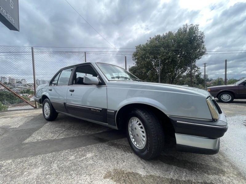 MONZA 2.0 MPFI CLASSIC SE 8V GASOLINA 4P MANUAL - 1987 - CAXIAS DO SUL