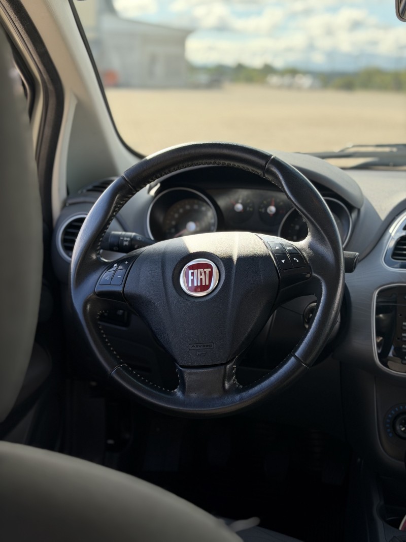 PUNTO 1.6 ESSENCE 16V FLEX 4P MANUAL - 2014 - ANTôNIO PRADO