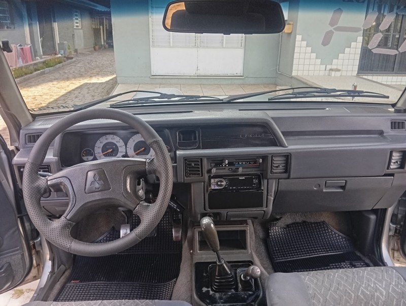 L200 2.5 GLS 4X4 CD 8V TURBO DIESEL 4P MANUAL - 2004 - CAXIAS DO SUL