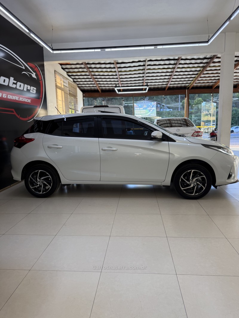 YARIS 1.5 XLS FLEX 4P AUTOMÁTICO - 2023 - FARROUPILHA