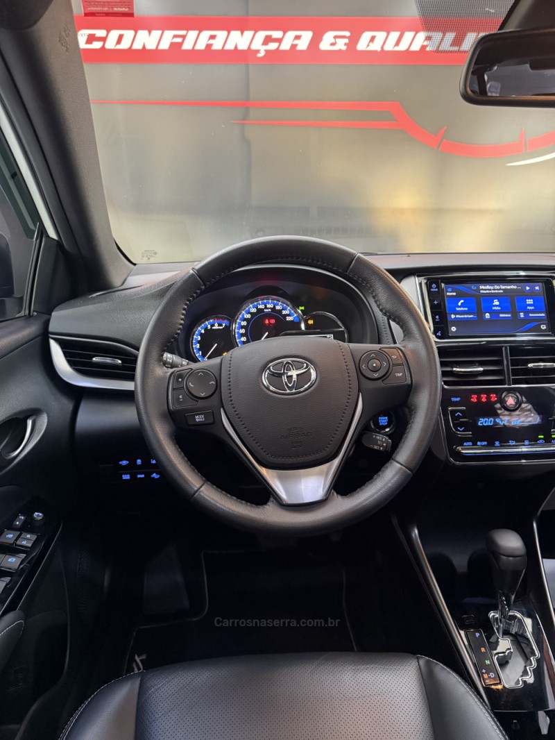 YARIS 1.5 XLS FLEX 4P AUTOMÁTICO - 2023 - FARROUPILHA