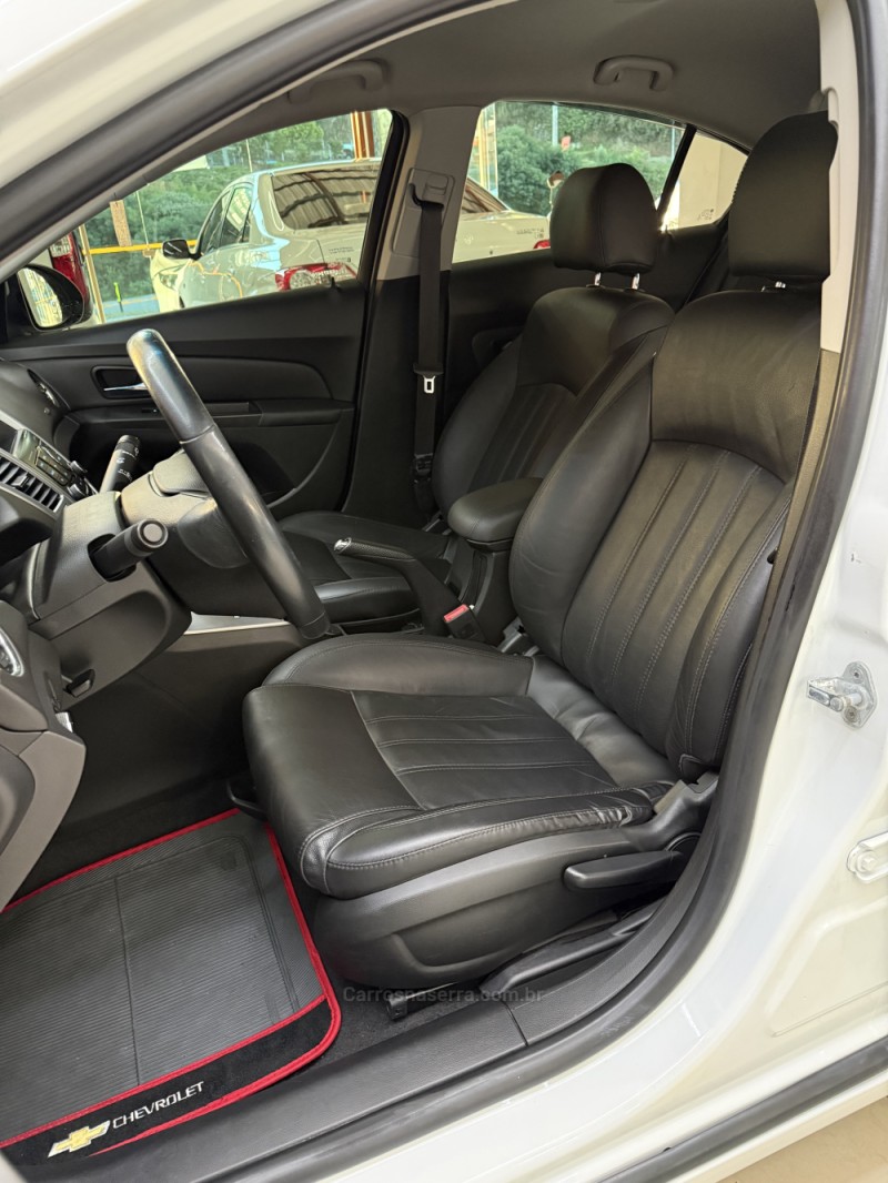 CRUZE 1.8 LT 16V FLEX 4P AUTOMÁTICO - 2014 - FARROUPILHA
