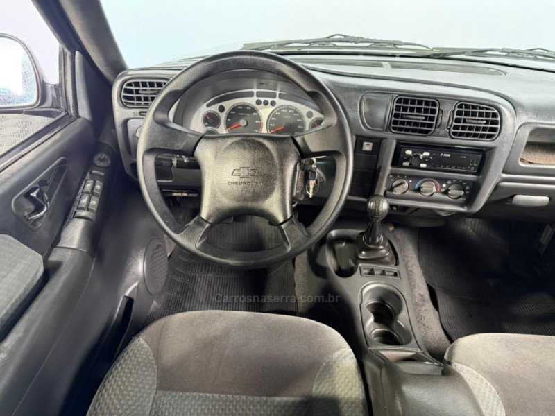 S10 2.4 ADVANTAGE 4X2 CD 8V FLEX 4P MANUAL - 2008 - VACARIA