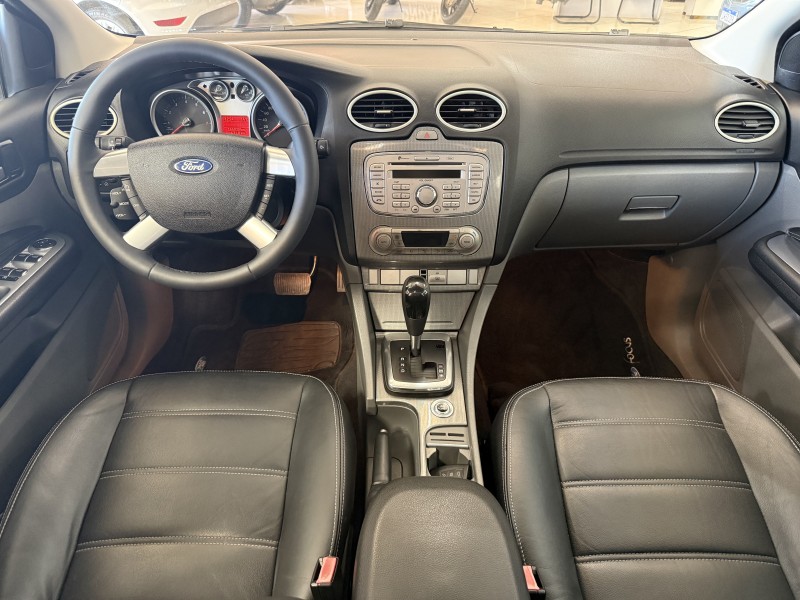 FOCUS 2.0 TITANIUM 16V FLEX 4P AUTOMÁTICO - 2012 - FARROUPILHA