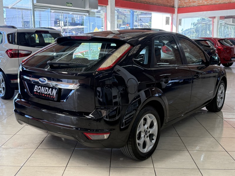 FOCUS 2.0 TITANIUM 16V FLEX 4P AUTOMÁTICO - 2012 - FARROUPILHA