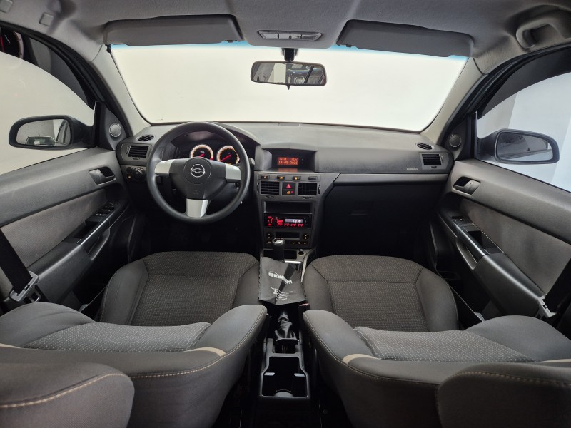 VECTRA 2.0 MPFI EXPRESSION 8V 140CV FLEX 4P MANUAL - 2011 - BENTO GONçALVES