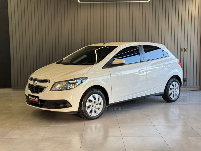 ONIX 1.4 MPFI LT 8V FLEX 4P MANUAL - 2013 - DOIS IRMãOS