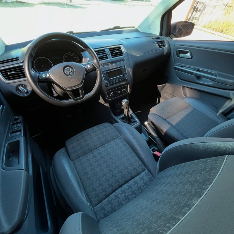FOX 1.0 MPI COMFORTLINE 12V FLEX 4P MANUAL - 2016 - NOVA PETRóPOLIS