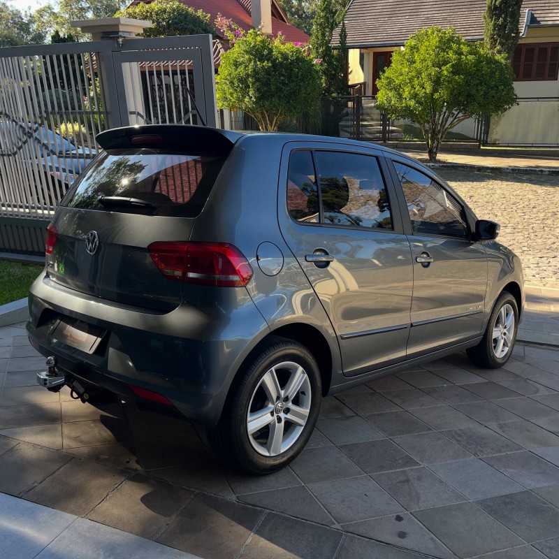 FOX 1.0 MPI COMFORTLINE 12V FLEX 4P MANUAL - 2016 - NOVA PETRóPOLIS