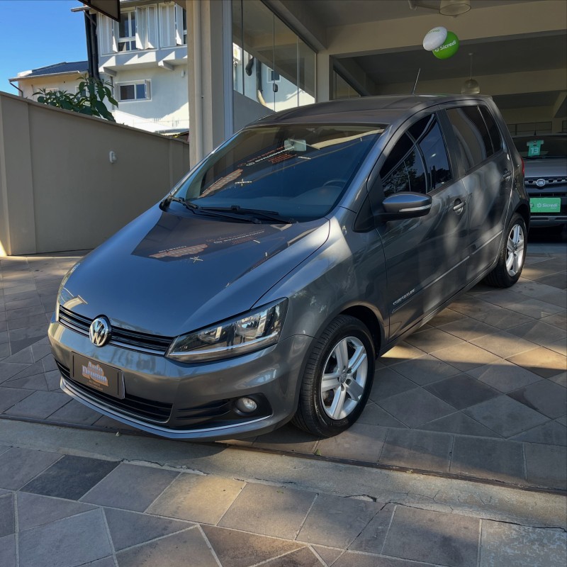 FOX 1.0 MPI COMFORTLINE 12V FLEX 4P MANUAL - 2016 - NOVA PETRóPOLIS