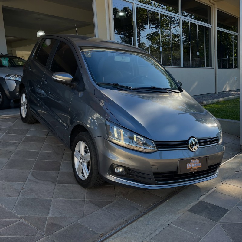 FOX 1.0 MPI COMFORTLINE 12V FLEX 4P MANUAL - 2016 - NOVA PETRóPOLIS