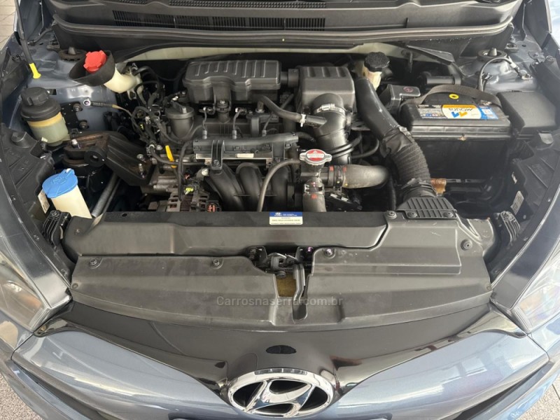 HB20 1.0 COMFORT PLUS 12V FLEX 4P MANUAL - 2015 - NOVO HAMBURGO
