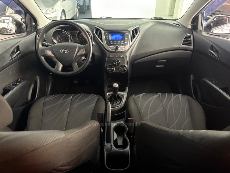HB20 1.0 COMFORT PLUS 12V FLEX 4P MANUAL - 2015 - NOVO HAMBURGO