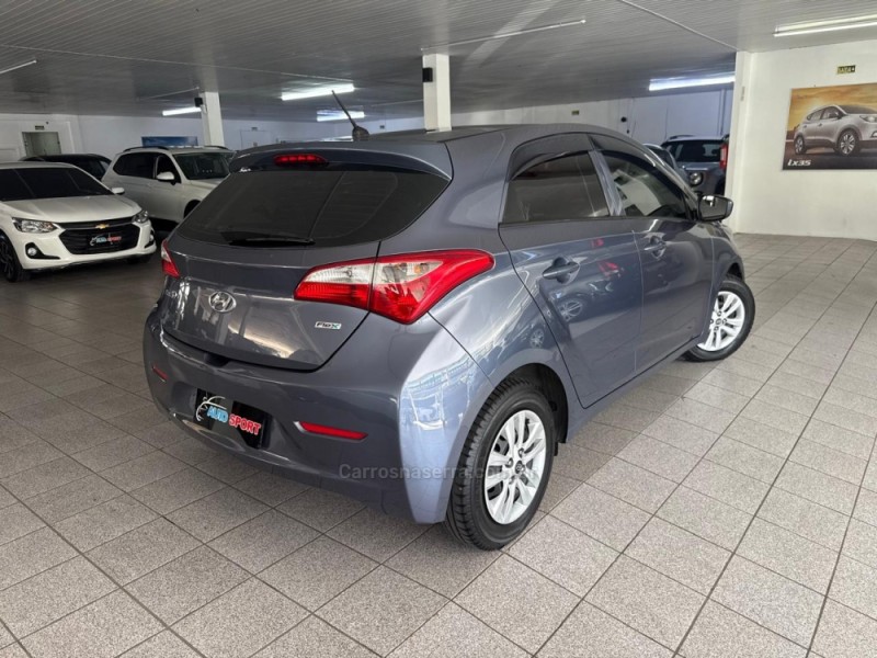 HB20 1.0 COMFORT PLUS 12V FLEX 4P MANUAL - 2015 - NOVO HAMBURGO