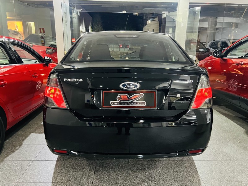 FIESTA 1.6 MPI CLASS SEDAN 8V FLEX 4P MANUAL - 2012 - CAXIAS DO SUL