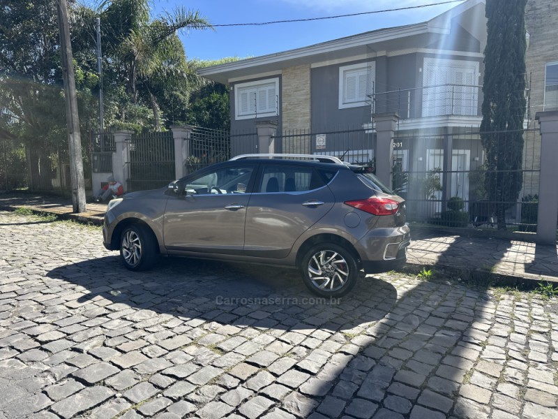 T40 1.5 16V JETFLEX 4P MANUAL - 2018 - CAXIAS DO SUL