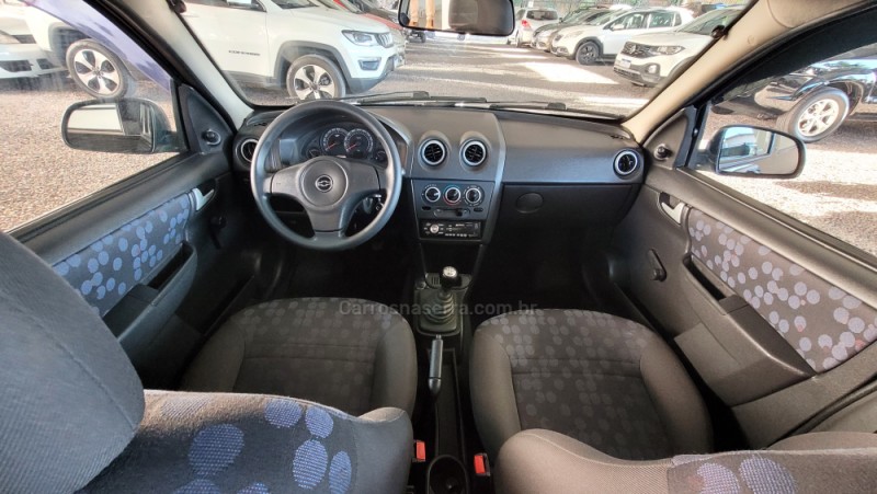 PRISMA 1.0 MPFI VHCE JOY 8V FLEX 4P MANUAL - 2009 - CAXIAS DO SUL