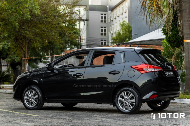 YARIS 1.5 16V XL PLUS TECH FLEX AUTOMÁTICO - 2020 - PORTO ALEGRE