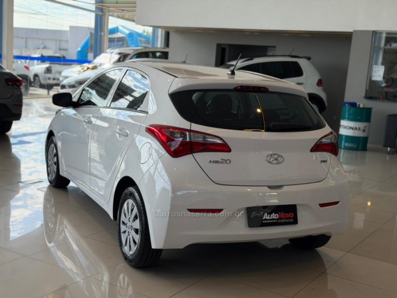 HB20 1.0 COMFORT 12V FLEX 4P MANUAL - 2014 - VACARIA