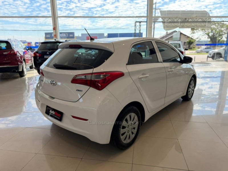 HB20 1.0 COMFORT 12V FLEX 4P MANUAL - 2014 - VACARIA