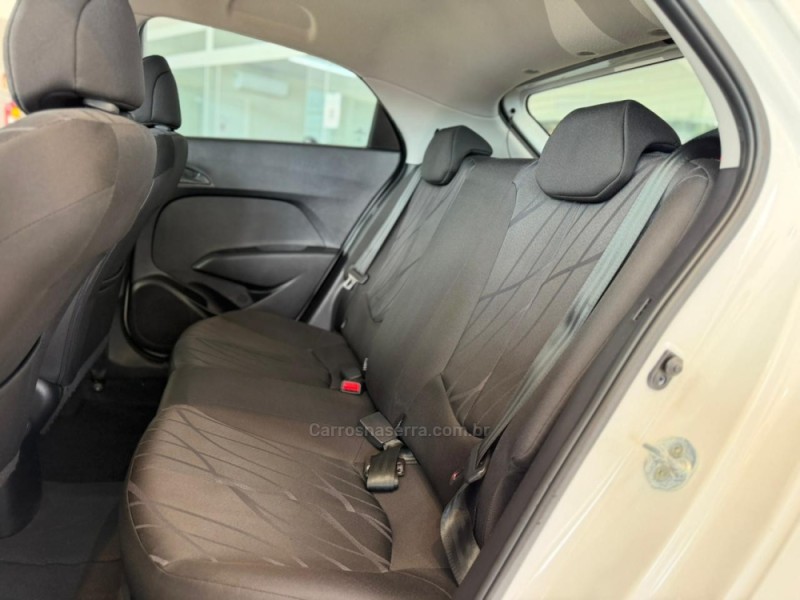 HB20 1.0 COMFORT 12V FLEX 4P MANUAL - 2014 - VACARIA