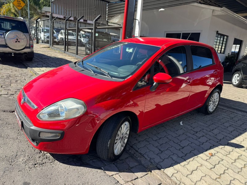 PUNTO 1.4 ATTRACTIVE ITALIA 8V FLEX 4P MANUAL - 2013 - CAXIAS DO SUL