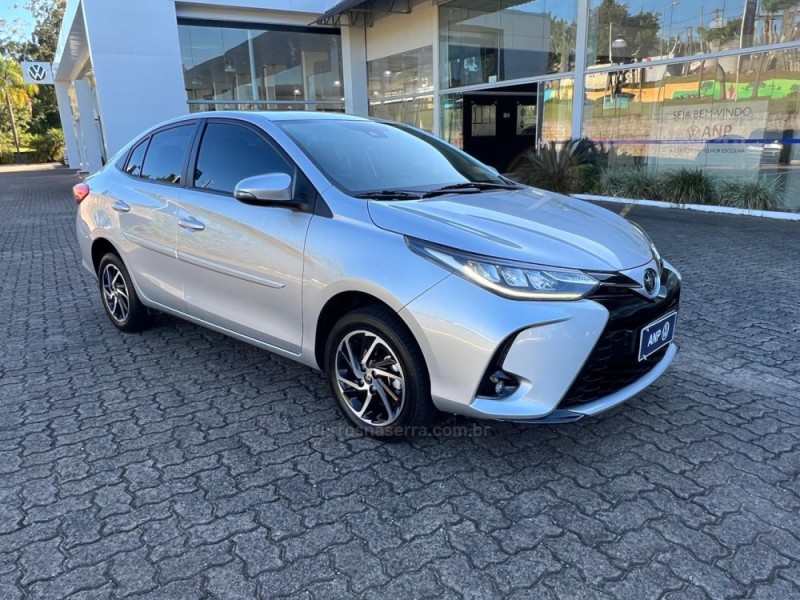 YARIS 1.5 XLS SEDAN 16V FLEX 4P AUTOMÁTICO - 2023 - NOVA PETRóPOLIS