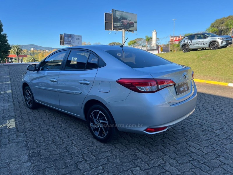 YARIS 1.5 XLS SEDAN 16V FLEX 4P AUTOMÁTICO - 2023 - NOVA PETRóPOLIS