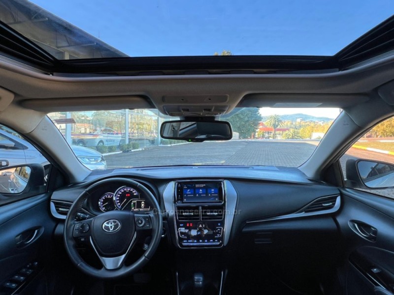 YARIS 1.5 XLS SEDAN 16V FLEX 4P AUTOMÁTICO - 2023 - NOVA PETRóPOLIS