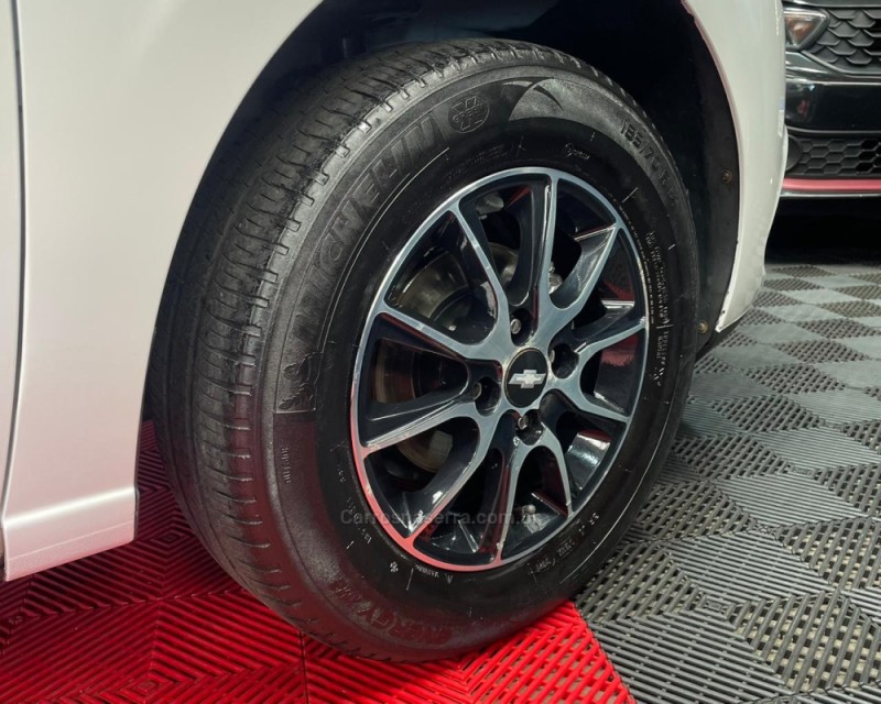 PRISMA 1.0 MPFI LT 8V FLEX 4P MANUAL - 2014 - VACARIA