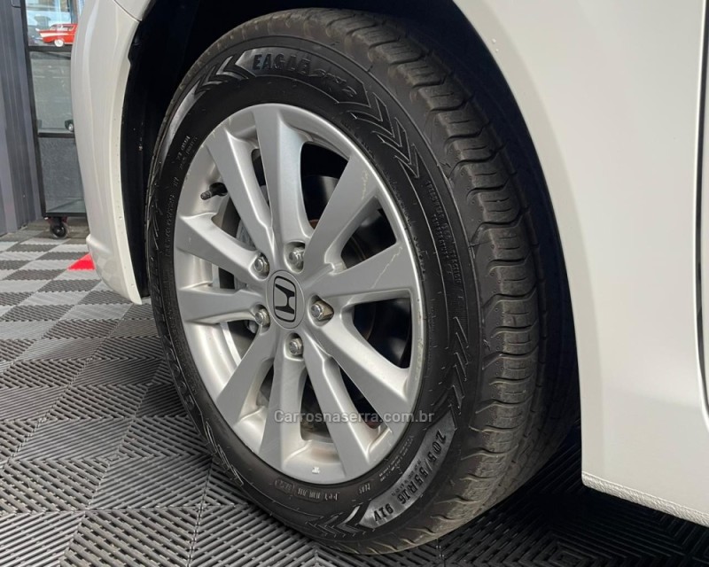 CIVIC 1.8 LXS 16V FLEX 4P MANUAL - 2014 - VACARIA