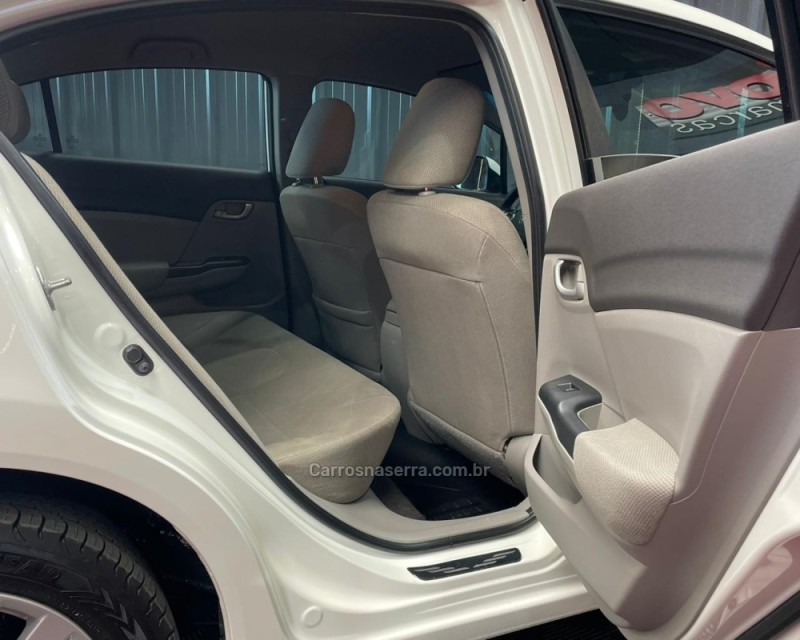 CIVIC 1.8 LXS 16V FLEX 4P MANUAL - 2014 - VACARIA