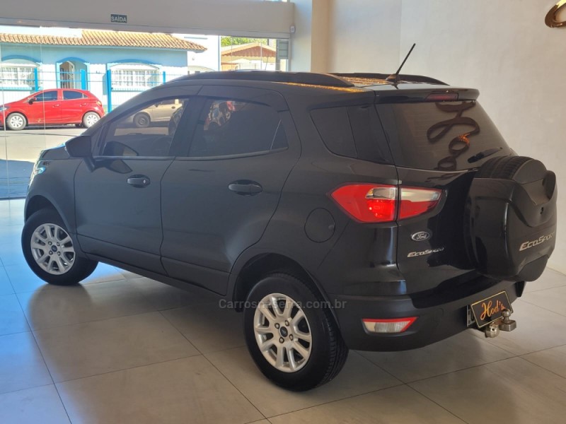 ECOSPORT 1.5 TIVCT FLEX SE MANUAL  - 2019 - CANELA