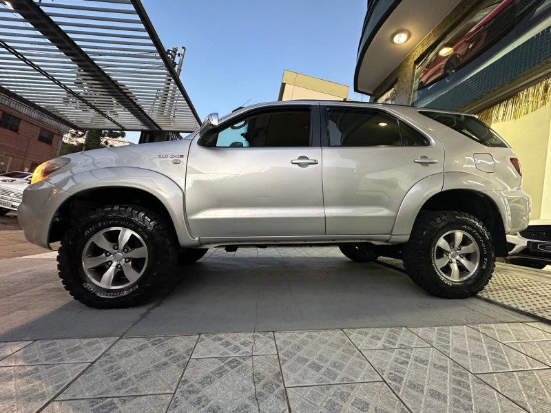 HILUX SW4 3.0 SRV 4X4 CD 16V TURBO INTERCOOLER DIESEL 4P AUTOMÁTICO - 2008 - CAXIAS DO SUL