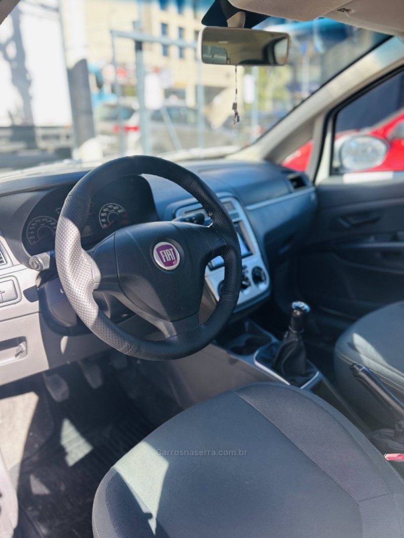 PUNTO 1.4 ATTRACTIVE 8V FLEX 4P MANUAL - 2011 - CAXIAS DO SUL