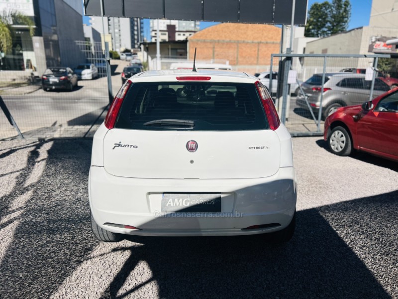 PUNTO 1.4 ATTRACTIVE 8V FLEX 4P MANUAL - 2011 - CAXIAS DO SUL