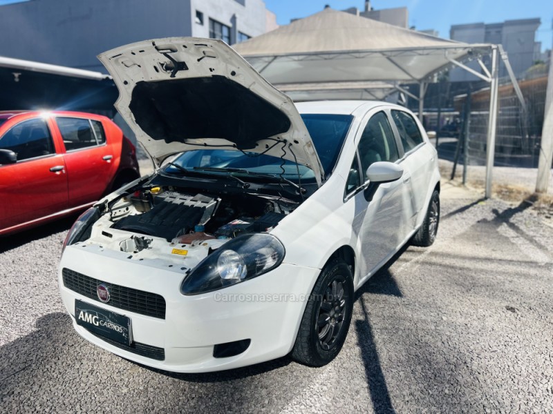 PUNTO 1.4 ATTRACTIVE 8V FLEX 4P MANUAL - 2011 - CAXIAS DO SUL