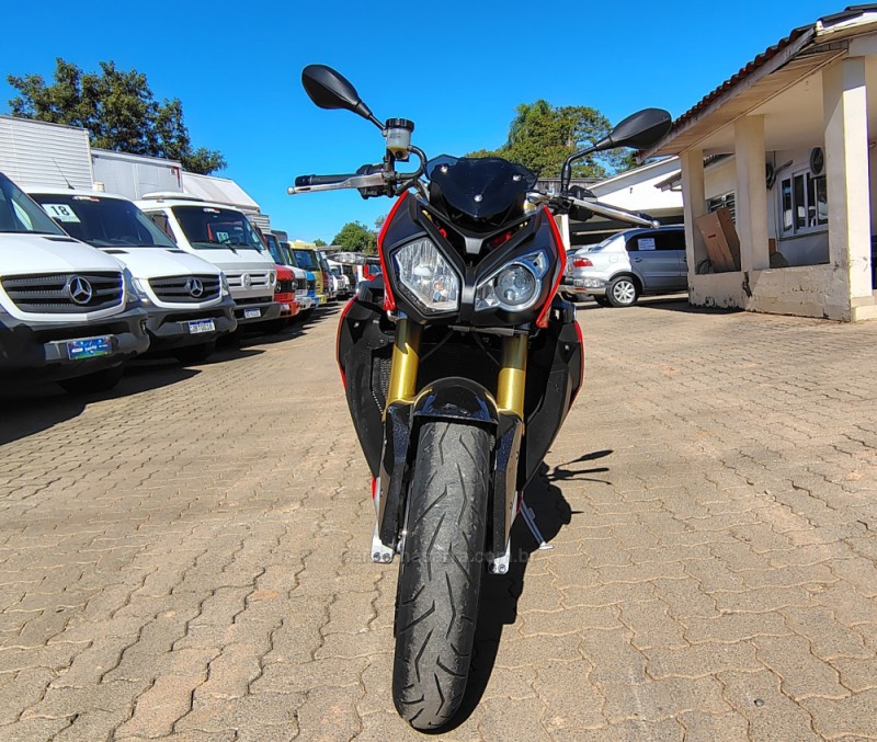 S 1000 R - 2015 - PORTãO