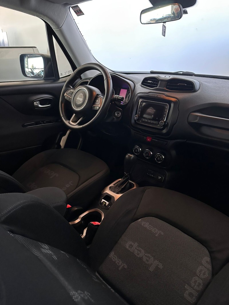 RENEGADE 1.8 16V FLEX SPORT 4P AUTOMÁTICO - 2015 - FARROUPILHA