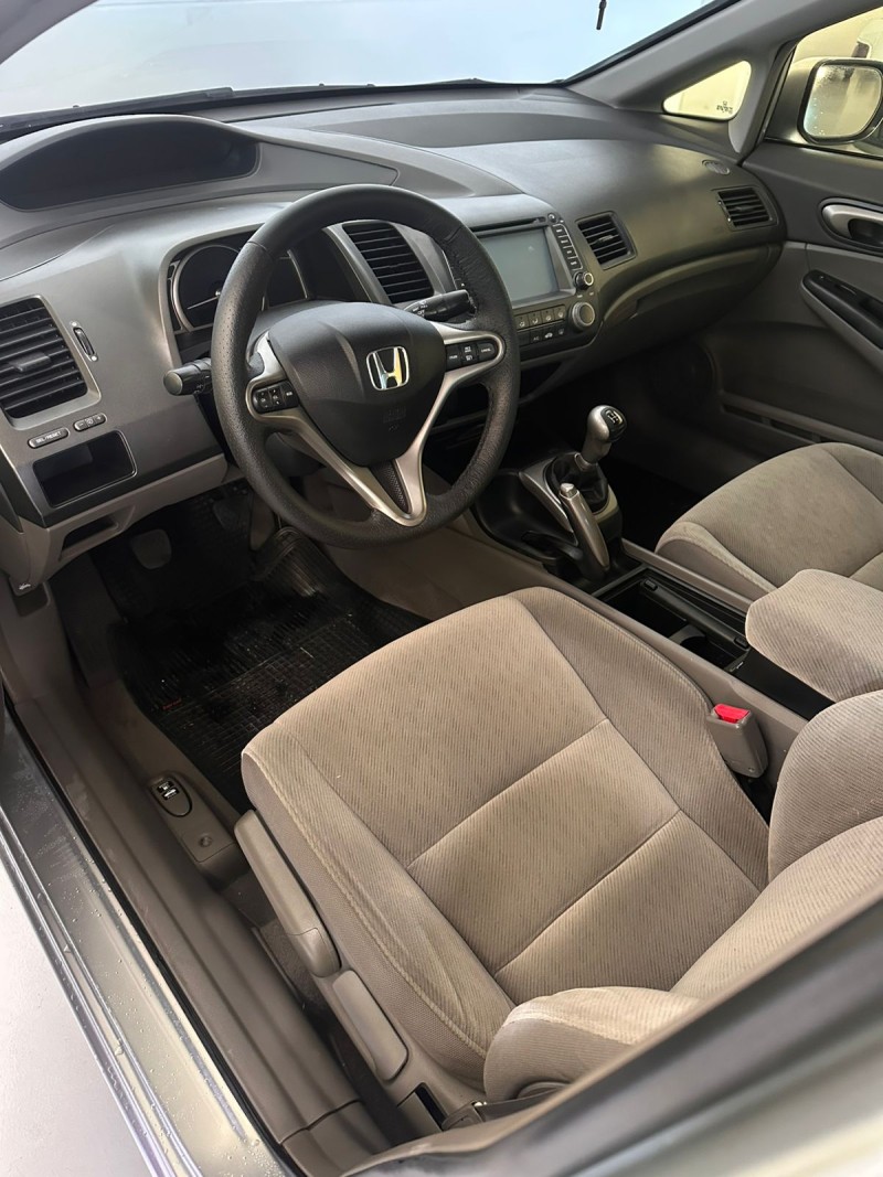 CIVIC 1.8 LXL 16V FLEX 4P AUTOMÁTICO - 2010 - FARROUPILHA