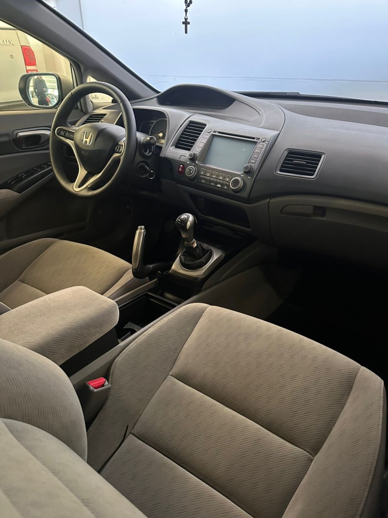 CIVIC 1.8 LXL 16V FLEX 4P AUTOMÁTICO - 2010 - FARROUPILHA