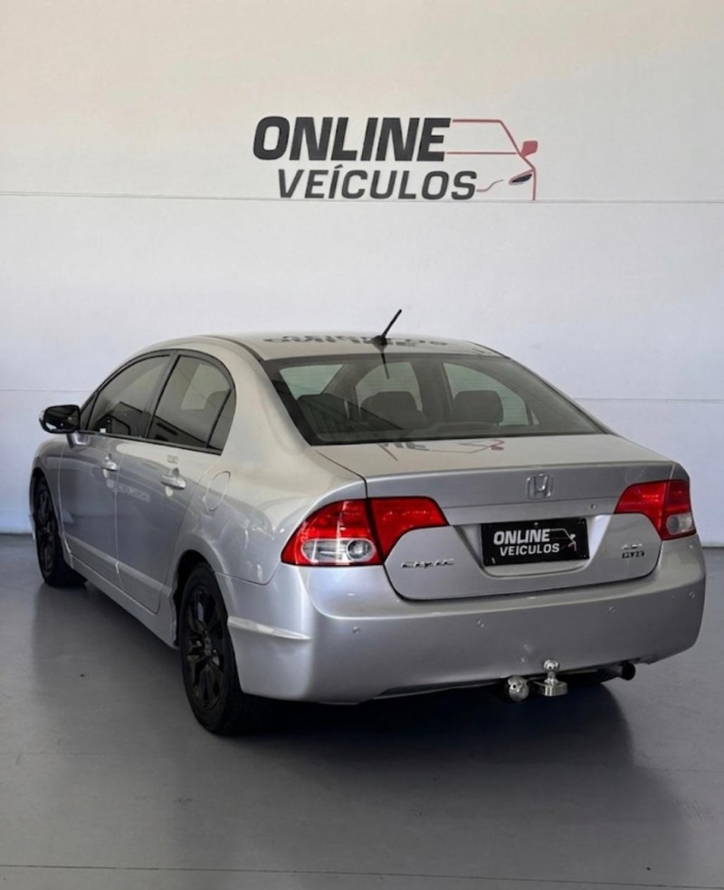 CIVIC 1.8 LXL 16V FLEX 4P AUTOMÁTICO - 2010 - FARROUPILHA