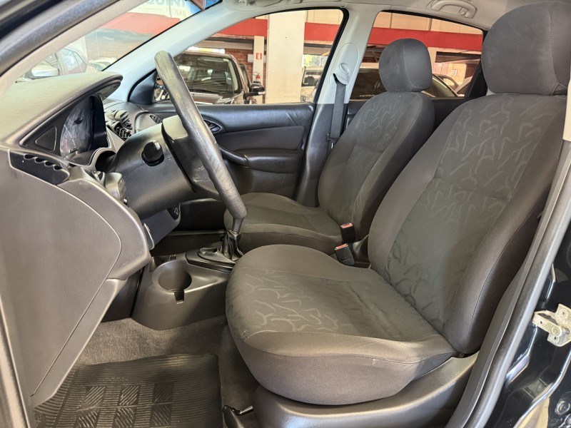 FOCUS 1.6 GL 8V FLEX 4P MANUAL - 2009 - FARROUPILHA