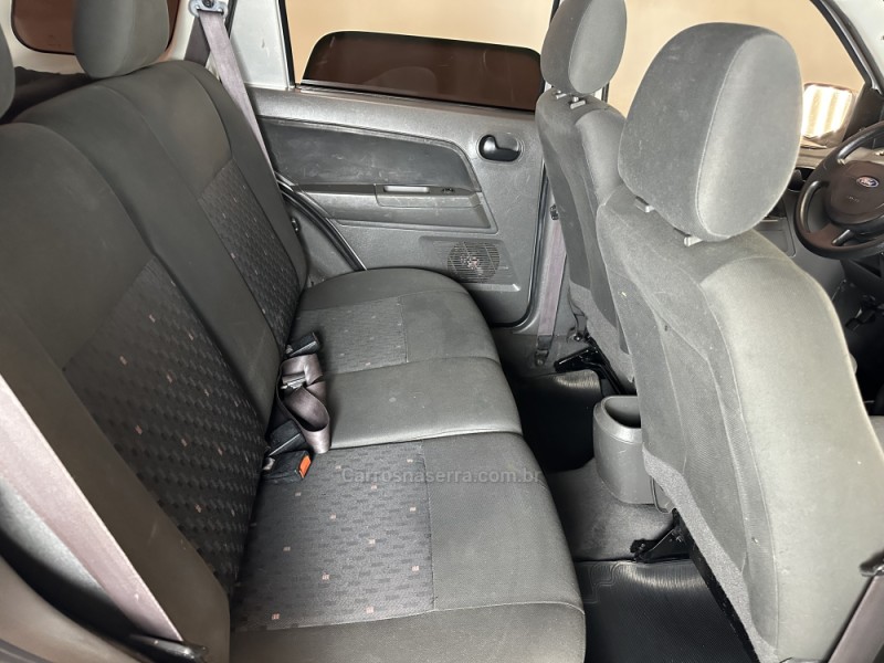 ECOSPORT 1.6 XLS 8V GASOLINA 4P MANUAL - 2005 - SAPIRANGA