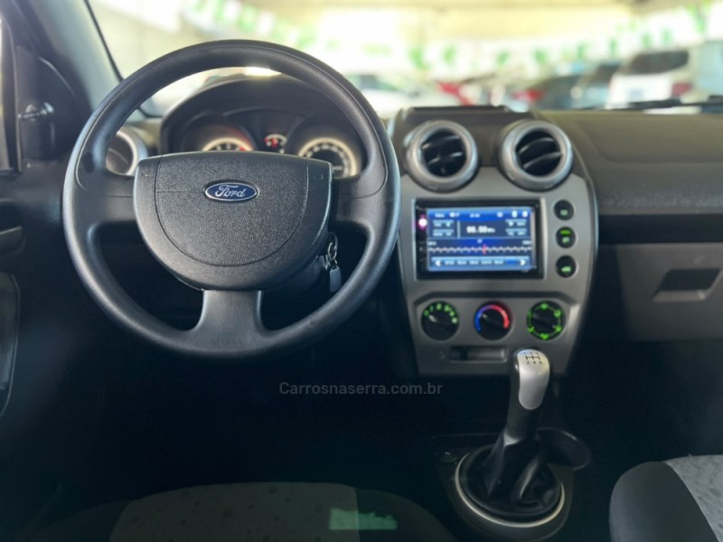 FIESTA 1.6 MPI CLASS HATCH 8V FLEX 4P MANUAL - 2012 - CAXIAS DO SUL