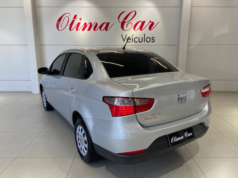 GRAND SIENA 1.0 ATTRACTIVE 8V FLEX 4P MANUAL - 2021 - FLORES DA CUNHA
