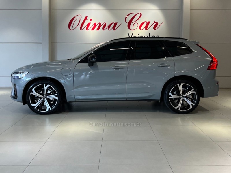 XC60 2.0 T8 ULTIMATE DARK AWD HIBRIDO 4P AUTOMÁTICO  - 2024 - FLORES DA CUNHA