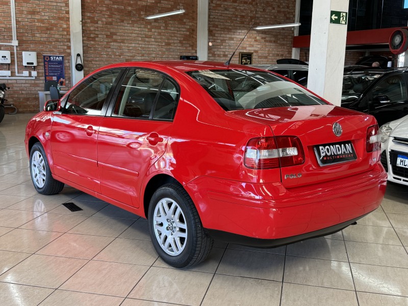 POLO SEDAN 1.6 MI COMFORTLINE 8V FLEX 4P MANUAL - 2005 - FARROUPILHA