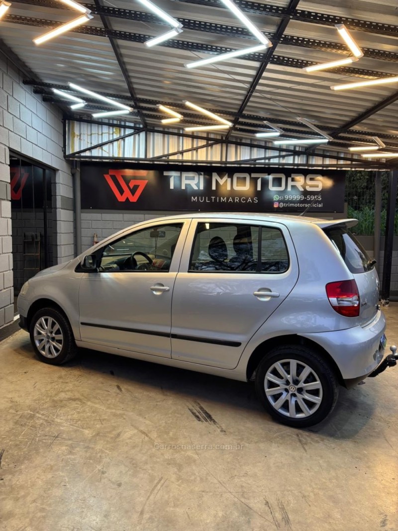FOX 1.0 MI 8V FLEX 2P MANUAL - 2009 - BOM RETIRO DO SUL