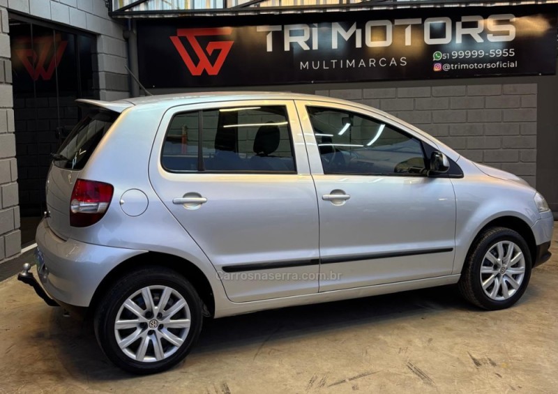FOX 1.0 MI 8V FLEX 2P MANUAL - 2009 - BOM RETIRO DO SUL